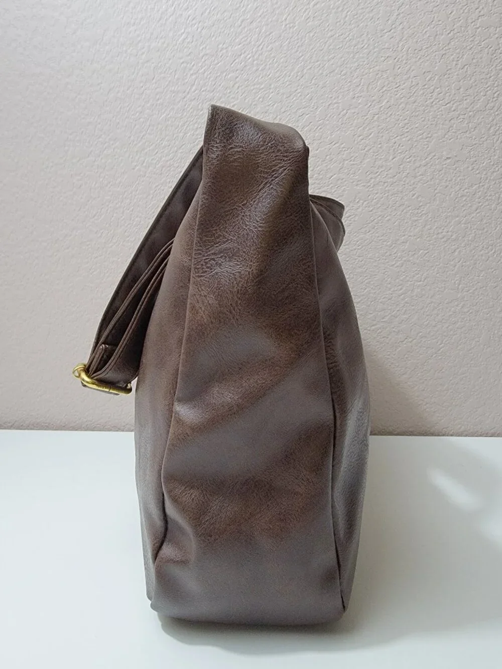 Sightor slouchy hobo